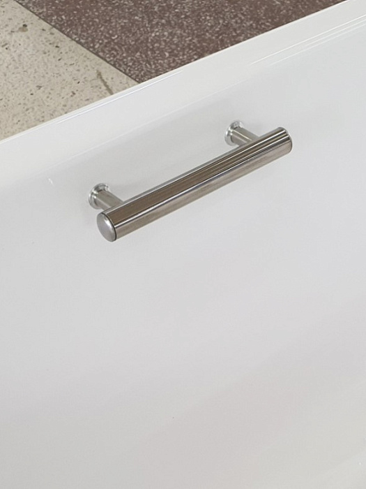 ручки и поручни Ручка на ванну прямая "Radomir" chrome