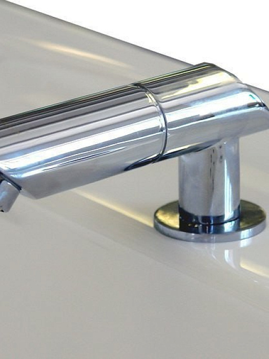 смесители и душевые стойки Излив Нельсон